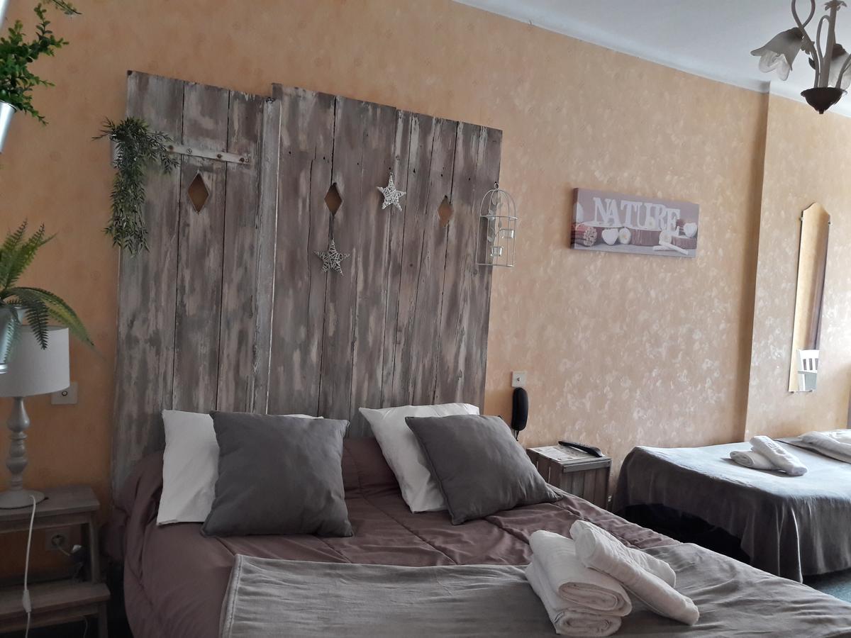 Chez Francoise Hotel Bannes  Екстериор снимка